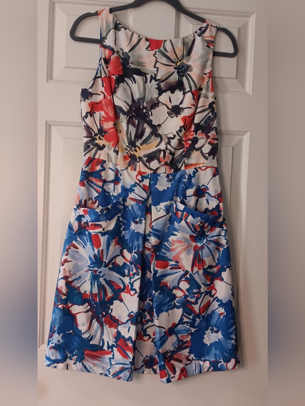 Donna Morgan "Dorie" Watercolor Sleeveless Pleated Dress w/Pockets, Size 4